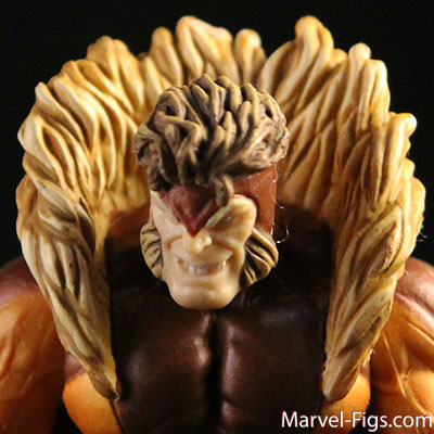 Sabretooth-deluxe-Head-shot